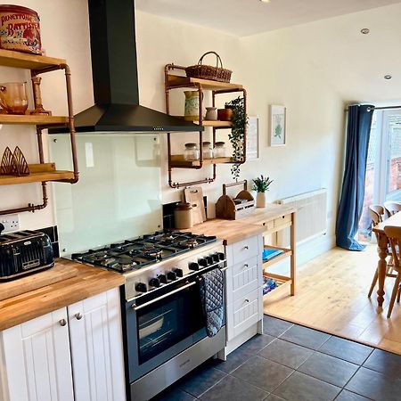 Spacious Victorian Townhouse With Cathedral Views Lincoln Exteriör bild
