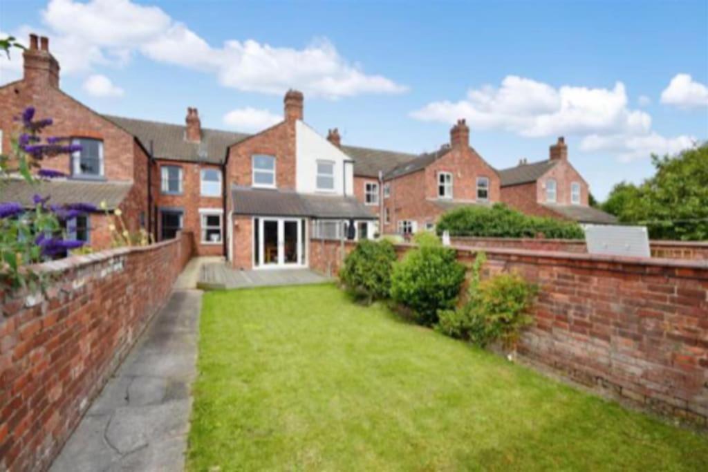 Spacious Victorian Townhouse With Cathedral Views Lincoln Exteriör bild
